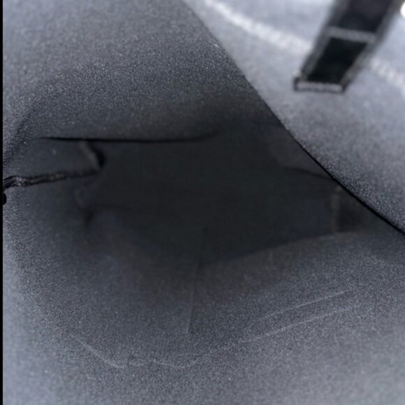 MAC Cosmetics Bag - Picture 3 of 3